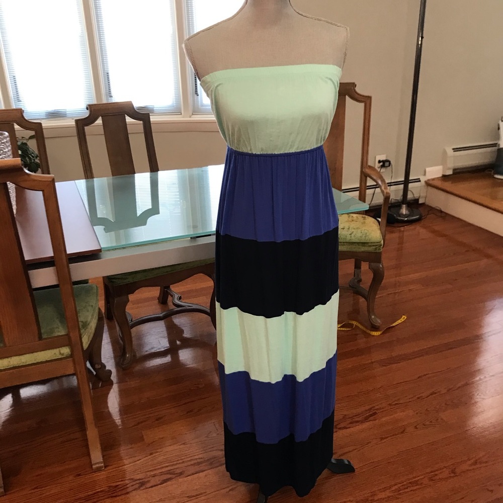 Soprano Strapless Maxi Dress
